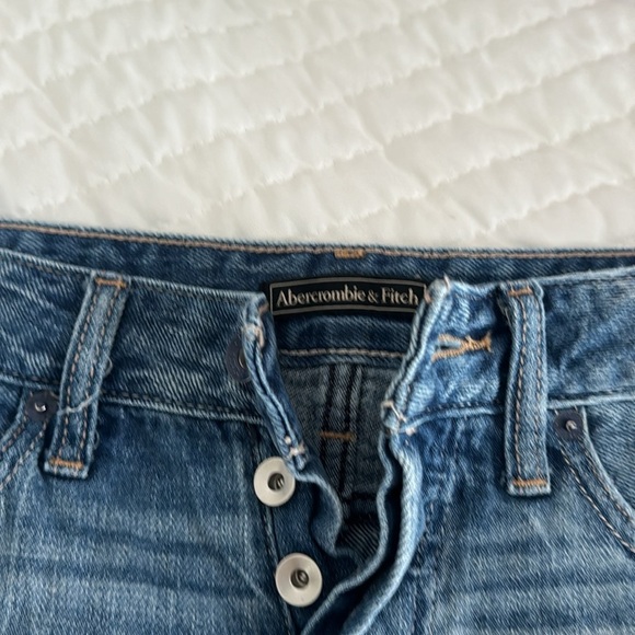 Abercrombie jean shorts - Picture 2 of 8